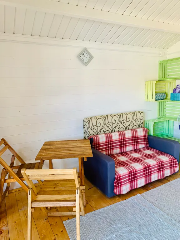 Коттедж Уютные гостевые домики Деревенька — Кучугуры