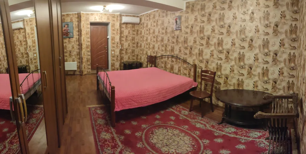 Уютный дом с бильярдом, видомом на горы и лес