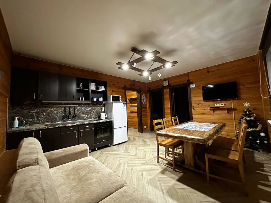 Коттедж Гостевой двор "Дом в кедрах" — аренда посуточно в Шерегеш