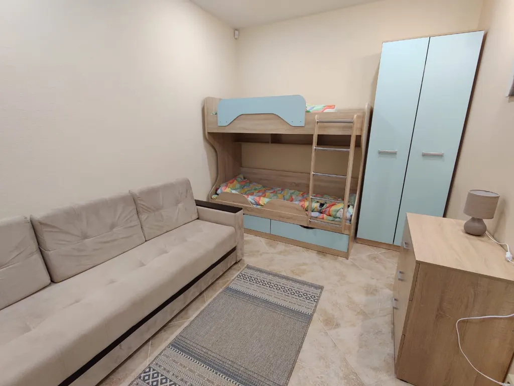 Просторная квартира с видом на море и частным пляжем