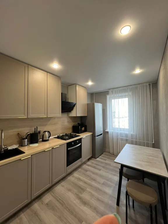 Квартира Трёхкомнатные апартаменты — аренда посуточно в Набережные Челны