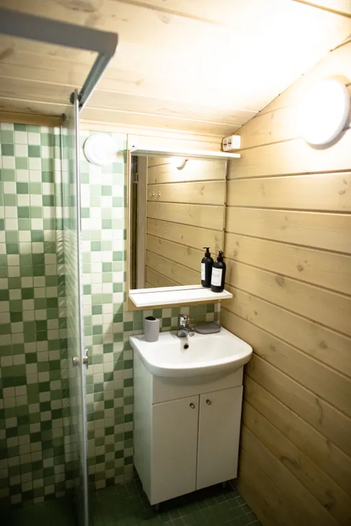 Коттедж Отдельный, уютный дом в 100 метрах от моря — Новоотрадное