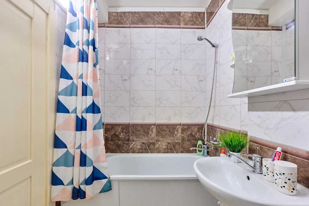 Евродвушка с балконом на 19 этаже вместительность на 6 человек