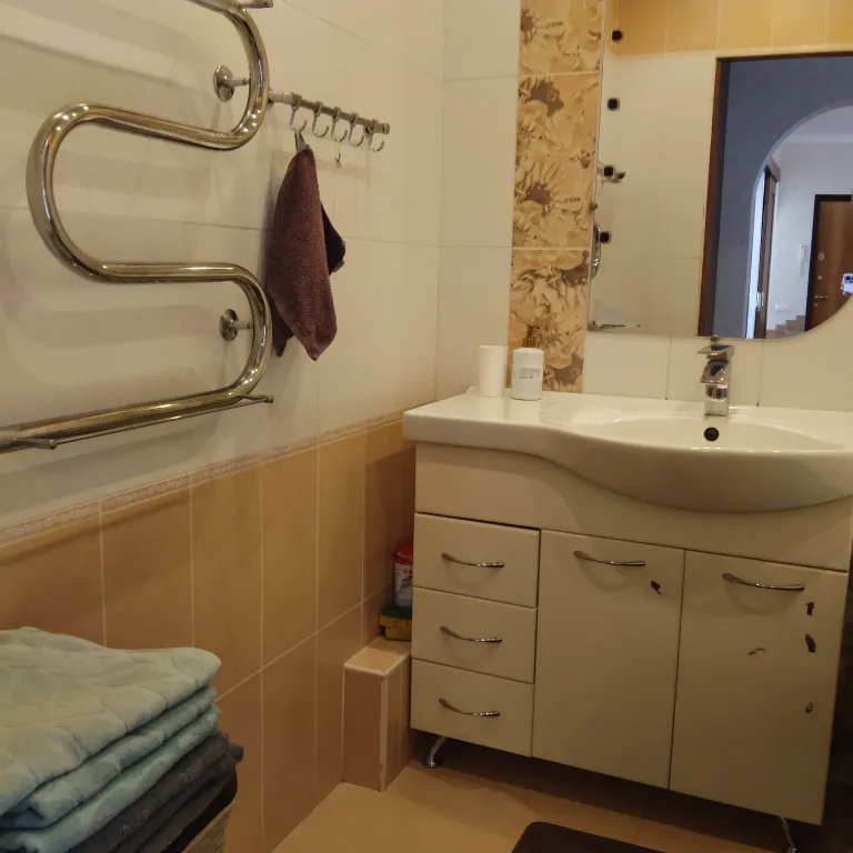 Семейная трёхкомнатная квартира на въезде в город