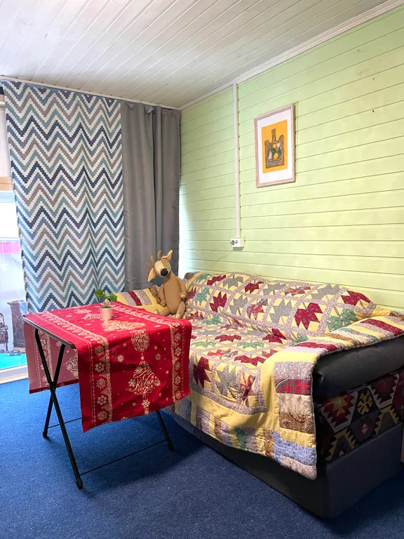 Домик мечты в самом живописном месте города, у реки и озера