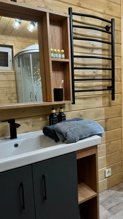 Уютный дом в лесной тиши