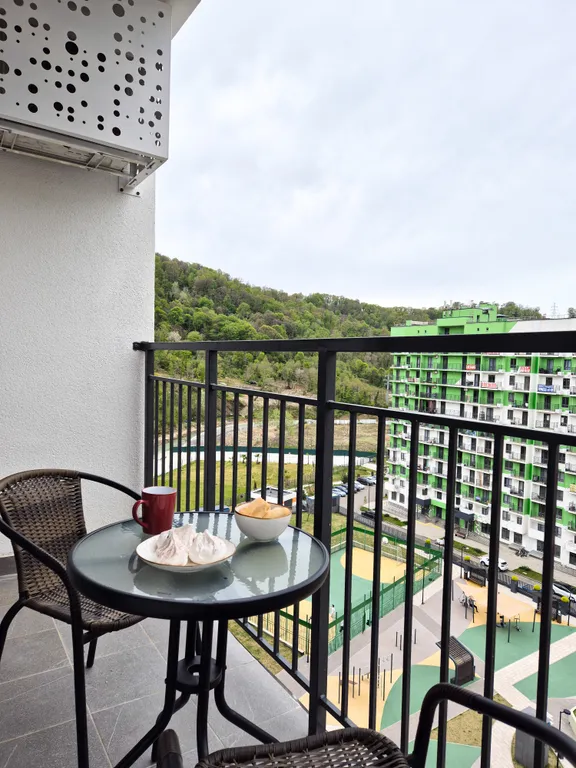 Квартира-студия в Летнем с видом на лес, реку