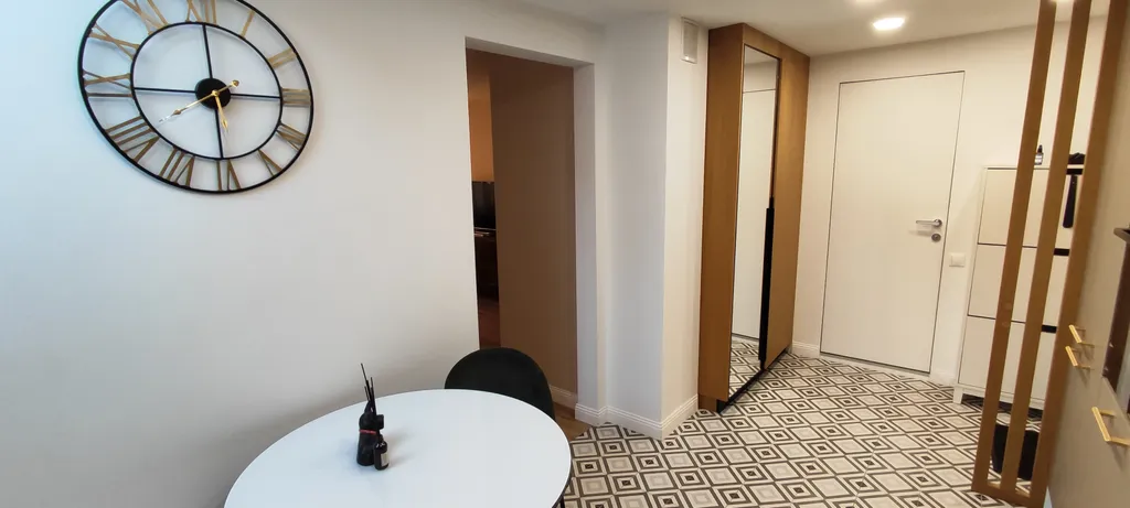 Бывший немец House 57