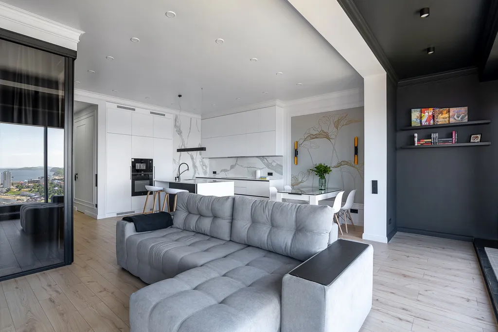 Апартаменты с панорамным видом на море в центре