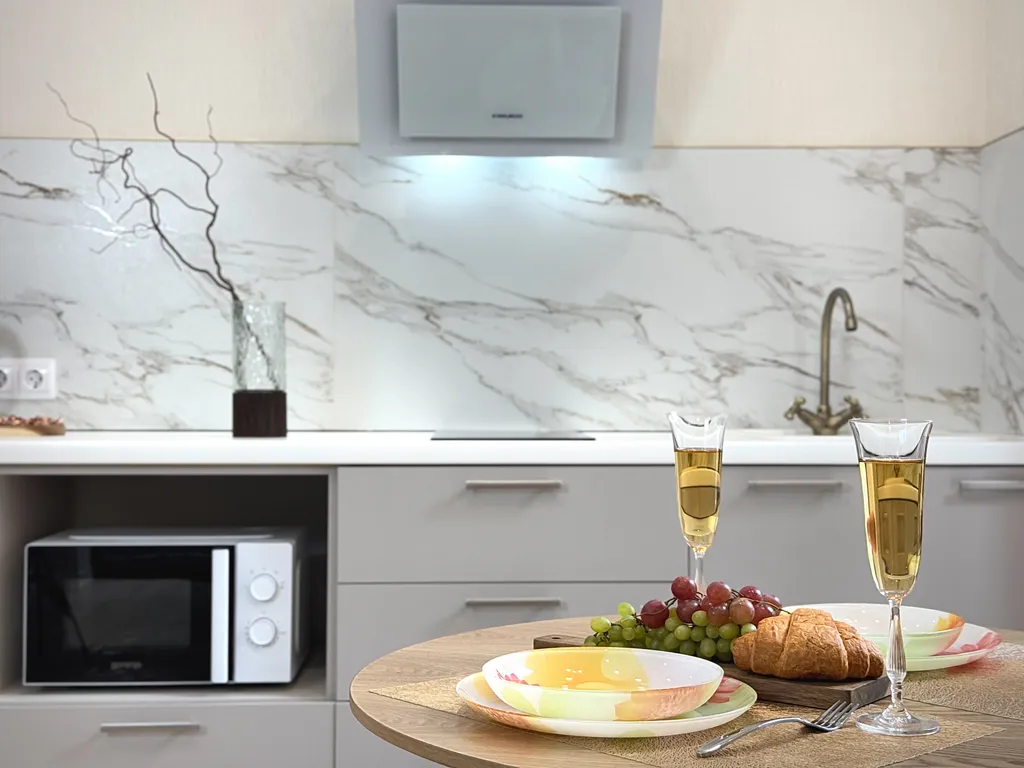 Двухкомнатные аппартаменты комфорт класса с видом на лес.