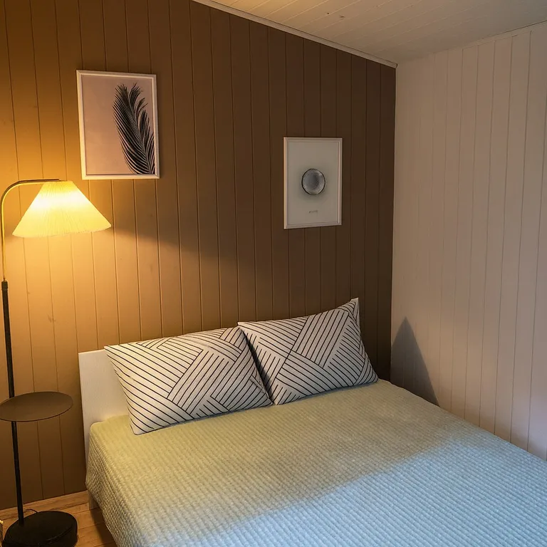 Коттедж Уютный трёхкомнатный домик в лесу с баней — Алексино