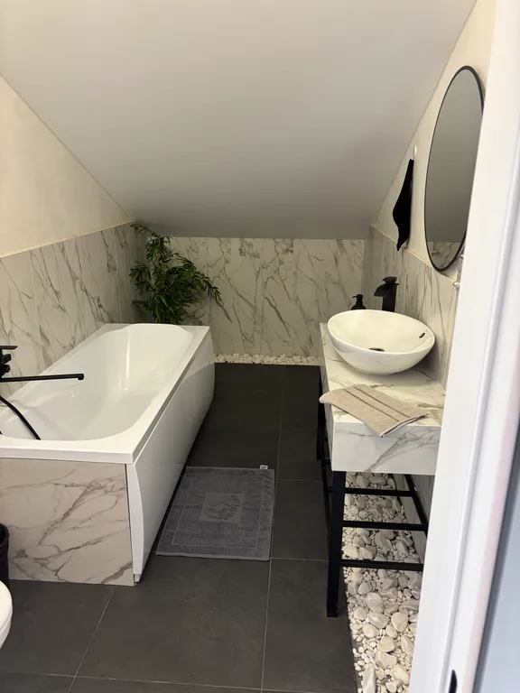 Семейный номер с видом на залив