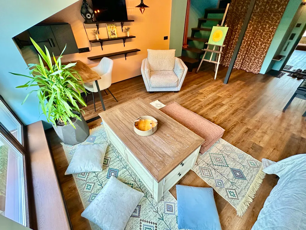 Двухуровневый апартамент с видом на горы