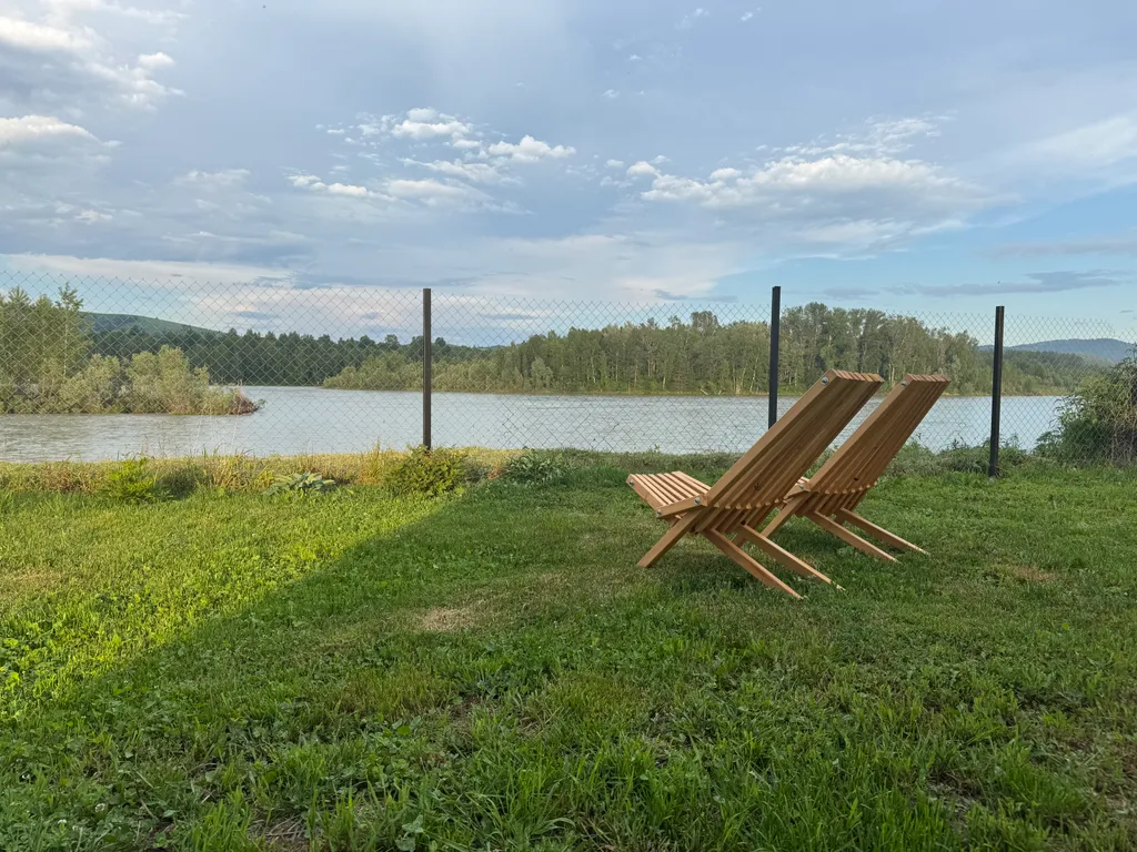 Домик с панорамным видом на Катунь