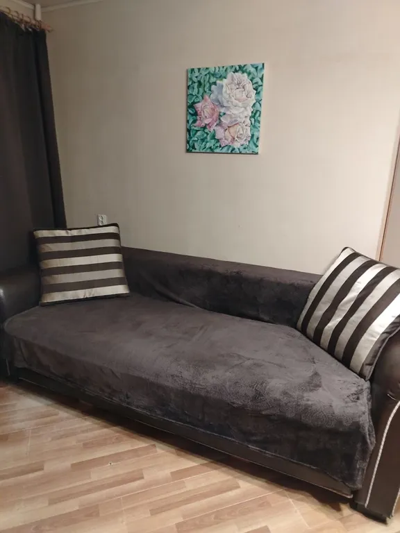 Двухкомнатная квартира посуточно на ул. Мурманская 27.