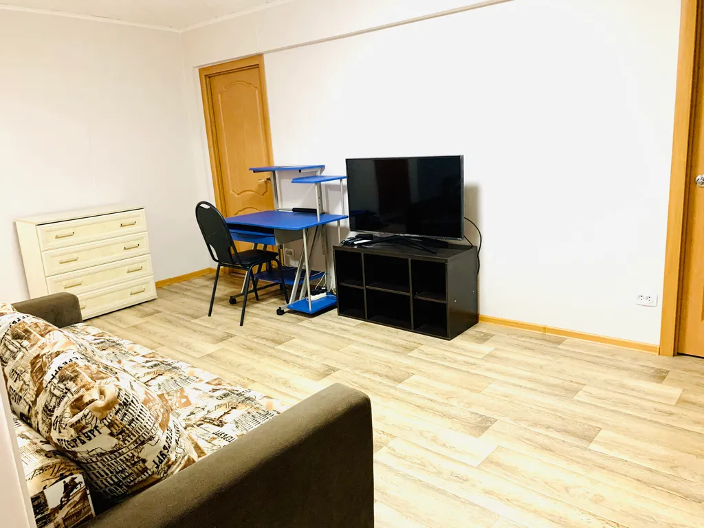 Просторная квартира, 3 спальных места. рядом с ТРЦ Каскад и Олимп