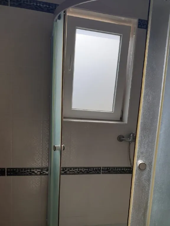 Частный дом (сдается только 2-й этаж)