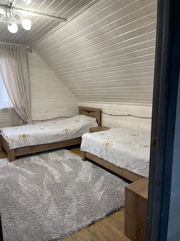 Домик с видом на горы