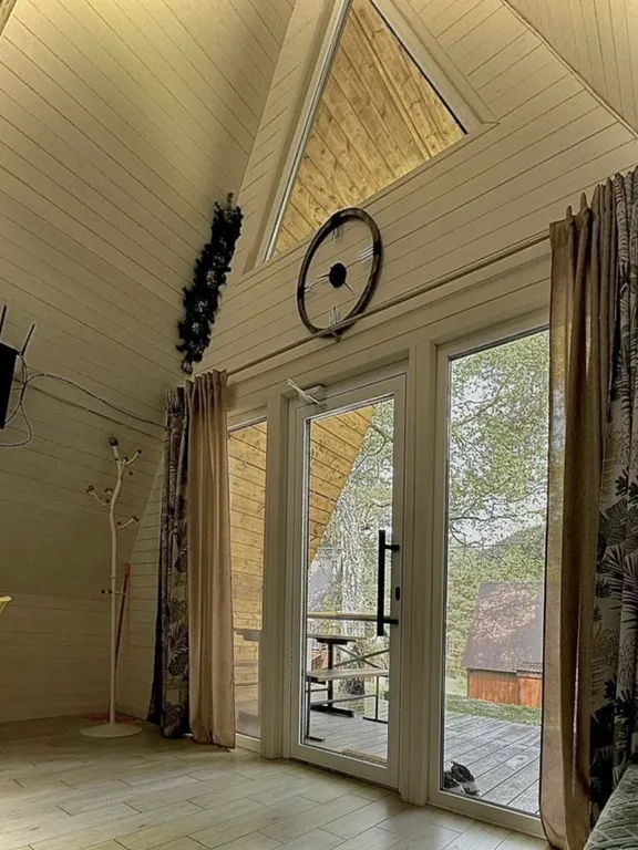 Коттедж Афрейм с видом на горы — Архыз