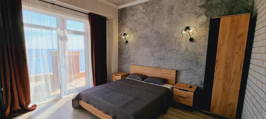 Квартира Апартамент с тремя спальнями лофт — аренда посуточно в Отрадное