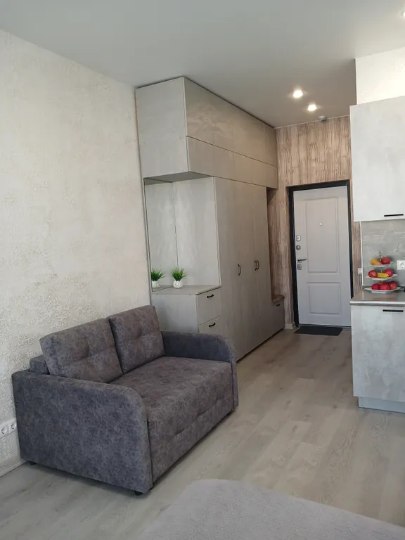 Новая квартира-студия бизнес класса с бассейном