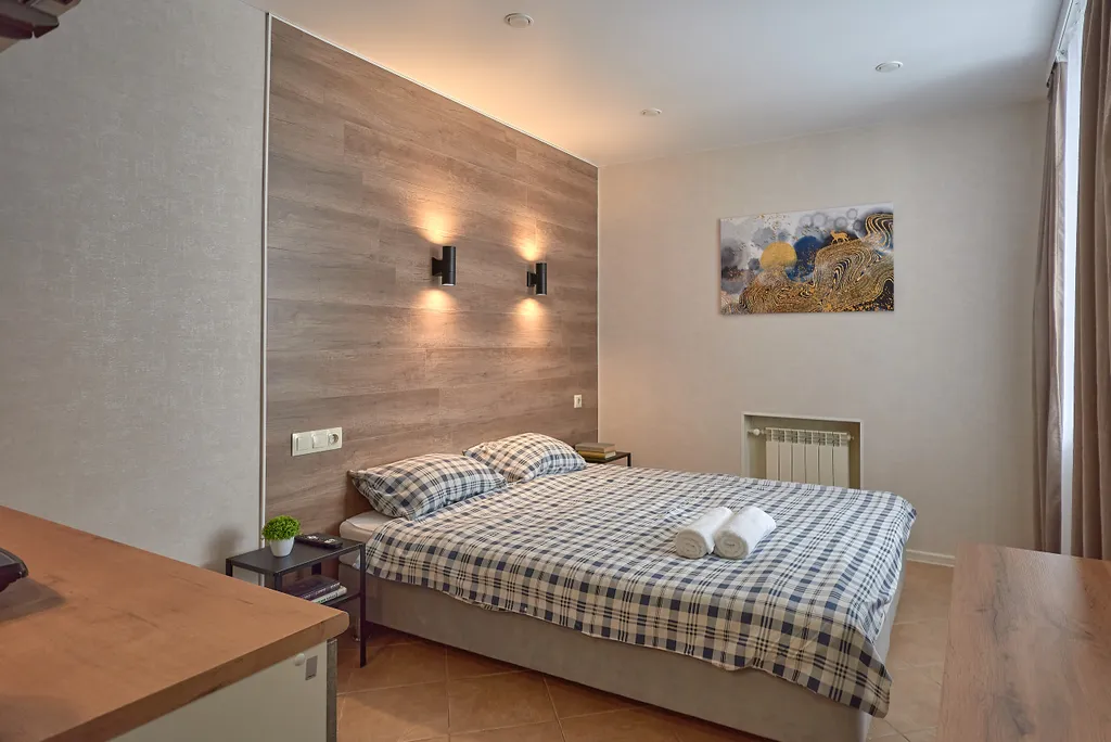 Студия поблизости госпиталь им. Савиных. ТЦ "Лето" 700м.