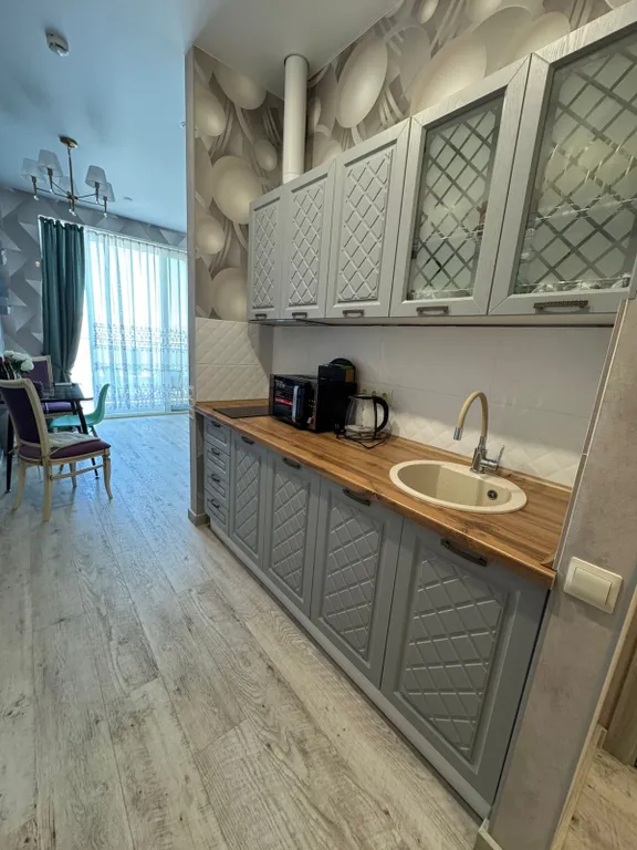 Студия с видом на море