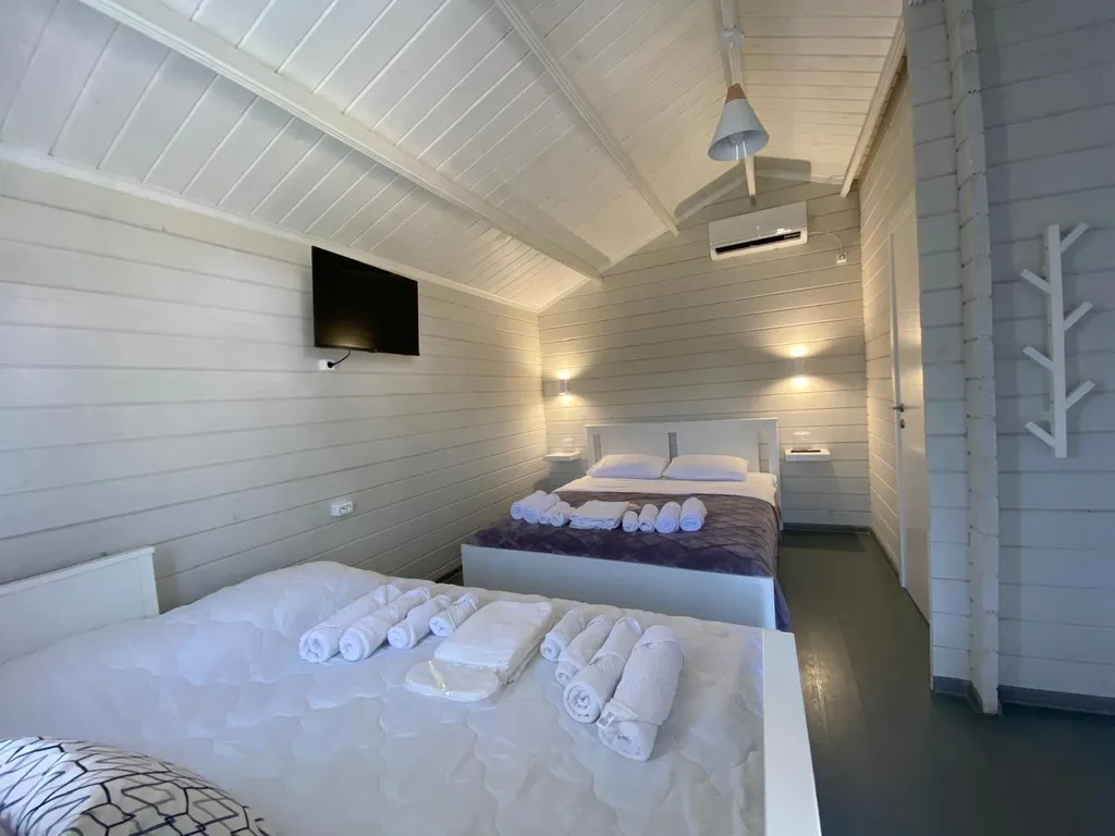 Ваш личный домик у моря с видом на парк