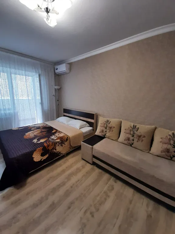 Комфортная квартира в удобном районе — аренда посуточно в Батайск