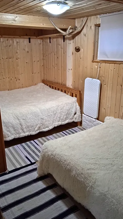 Охотничий дом с медведем на Ладоге