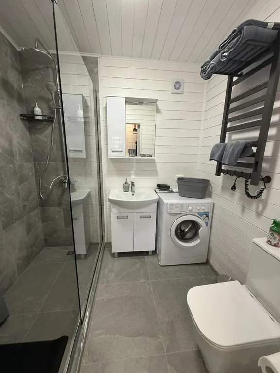 Уютный дом в черте города