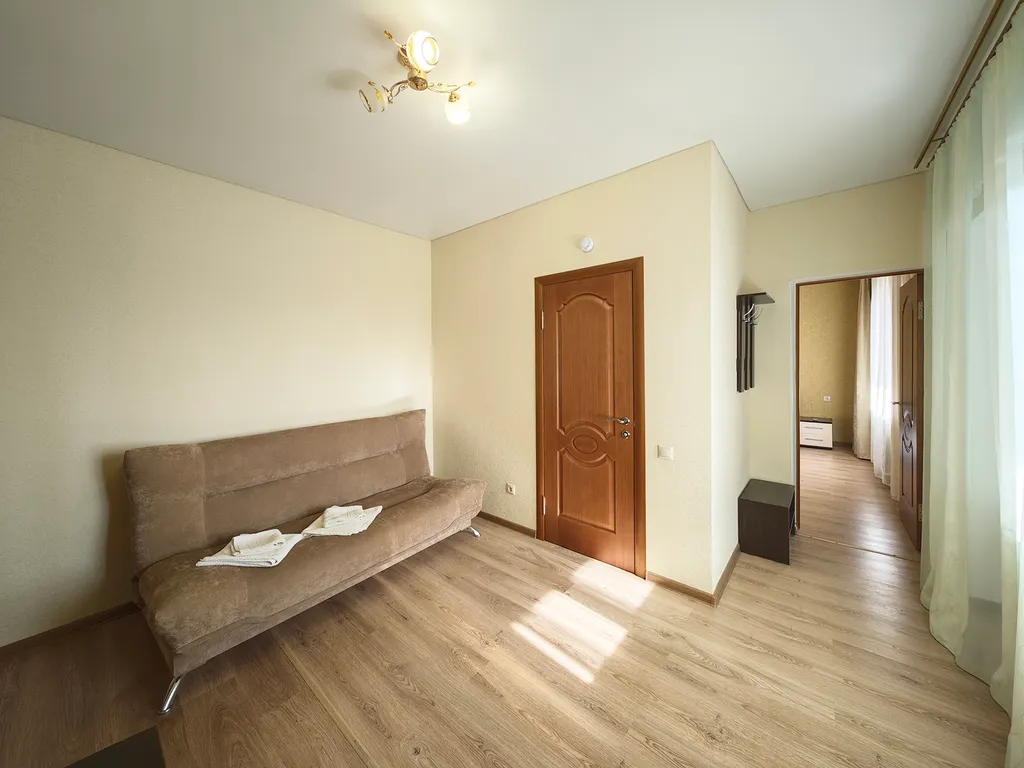 Двухкомнатный семейный номер в гостевом доме Софианна в голубой бухте