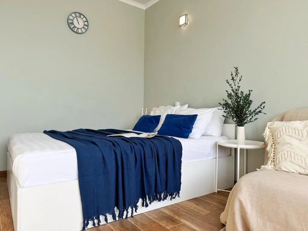 Студия с видом на море