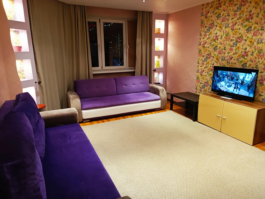 Вместительная квартира у Крокус Экспо между метро Мякинино и Пенягино — аренда посуточно в Красногорск