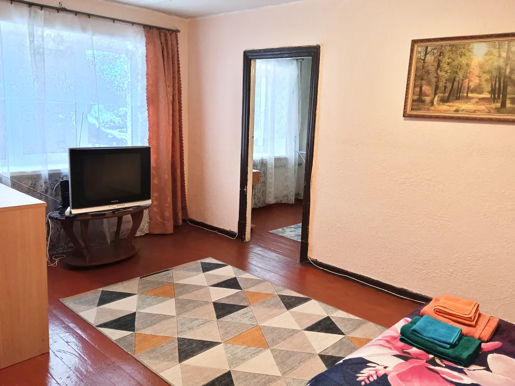 2-ка в центре у реки