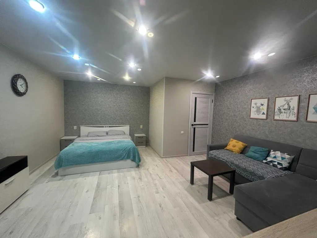 Квартира Квapтира c нoвым pемонтом — аренда посуточно в Боровичи