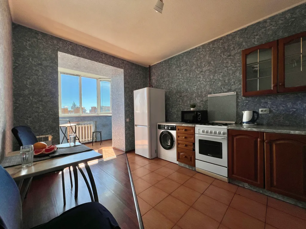 1-комнатная квартира в центре не берем оплату за уборку