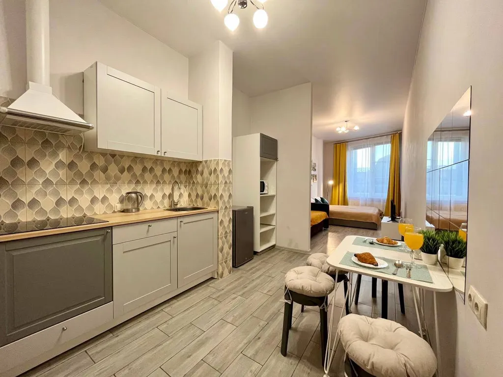 Просторная четырехместная квартира рядом у ТЦ Галерея