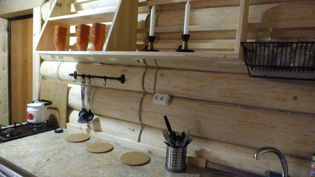 Коттедж Коттедж на берегу озера,рыбалка и отдых всей семьей! — Родионово