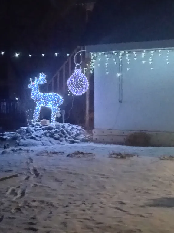 Гостевои дом. Удачный дворик. С видом на горы