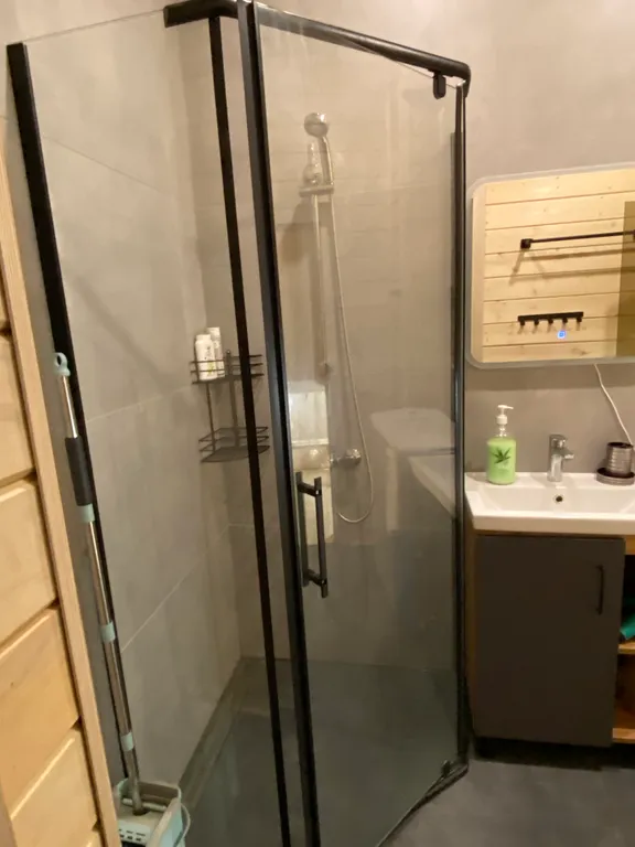 Дом с купелью на берегу Онежского озера