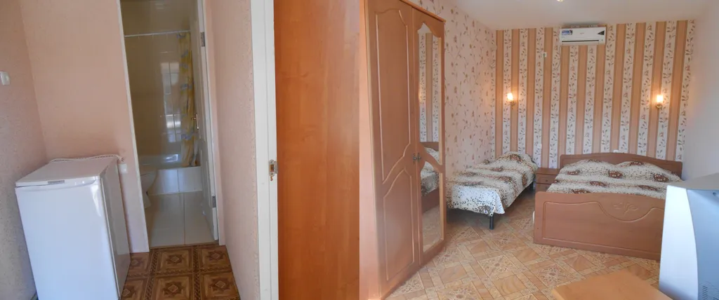 Квартира Квартира Семейный номер с кухней в доме с бассейном — Судак