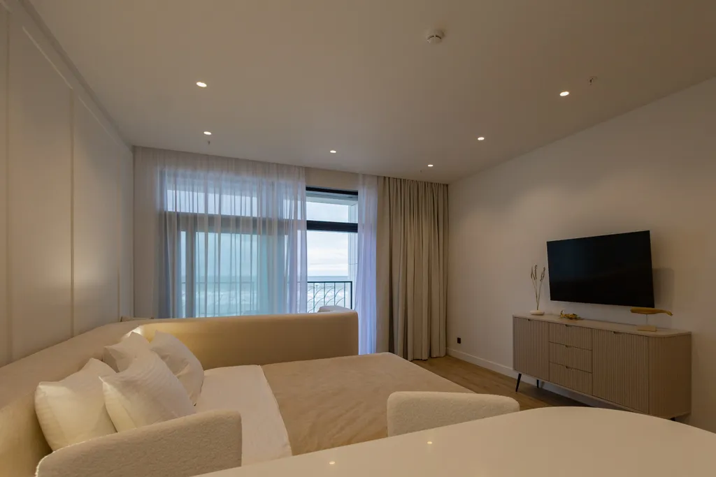 Жемчужный берег с панорамным видом на море