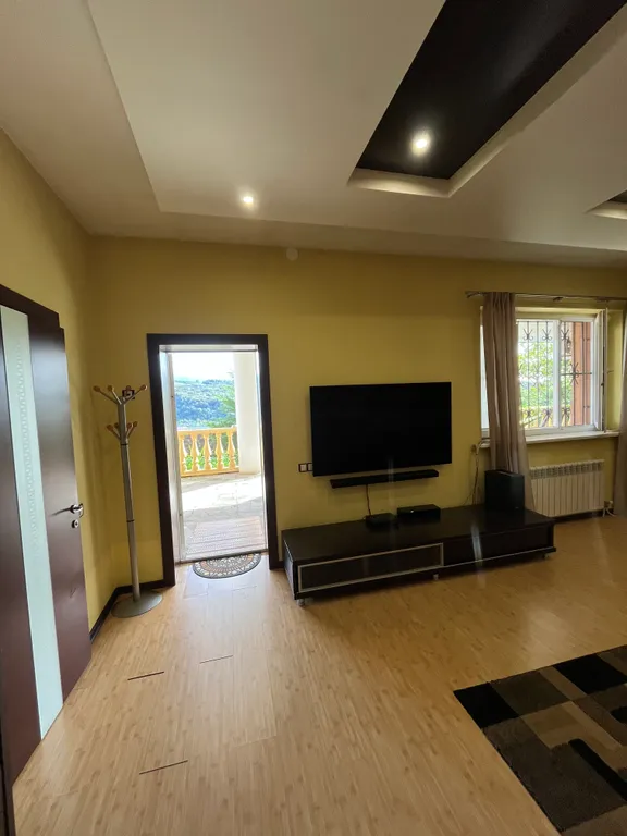 Апартамент с видом на горы