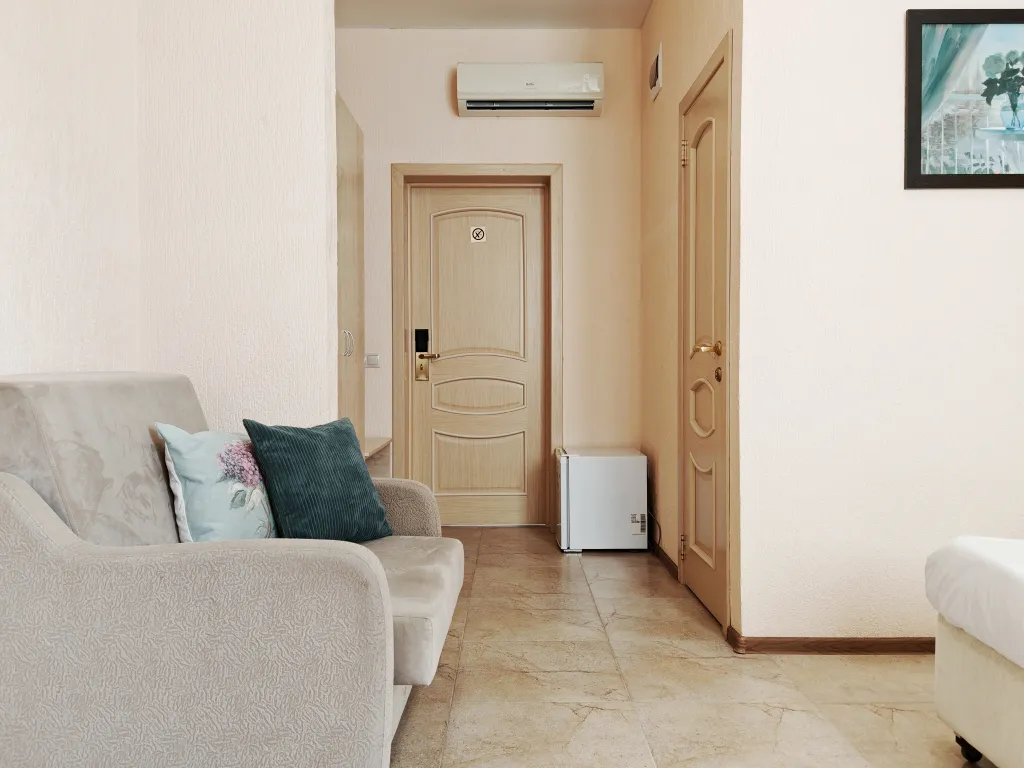 Квартира Квартира Трехместный номер "Комфорт" - тишина, прохлада и уют! — Геленджик