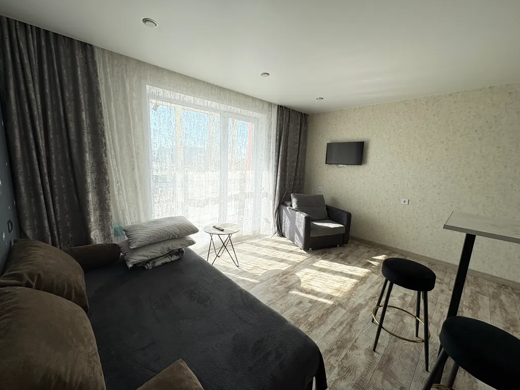 Студия с современным ремонтом