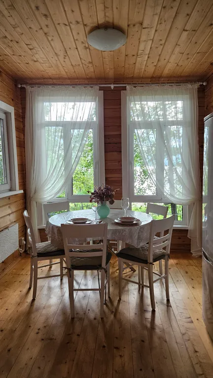 Семейный дом на берегу реки Волга с шикарными видом и пляжем