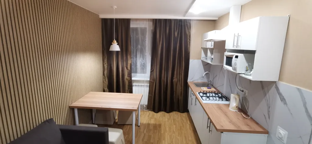 Часть дома на втором этаже с баней и бассейном