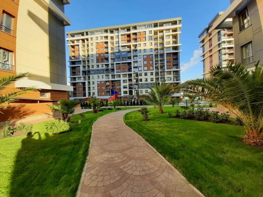 Апартамент с видом на море и горы