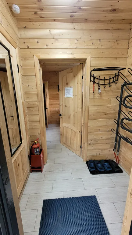 Апартаменты 2-х комнатные. Половина дома с отдельным входом